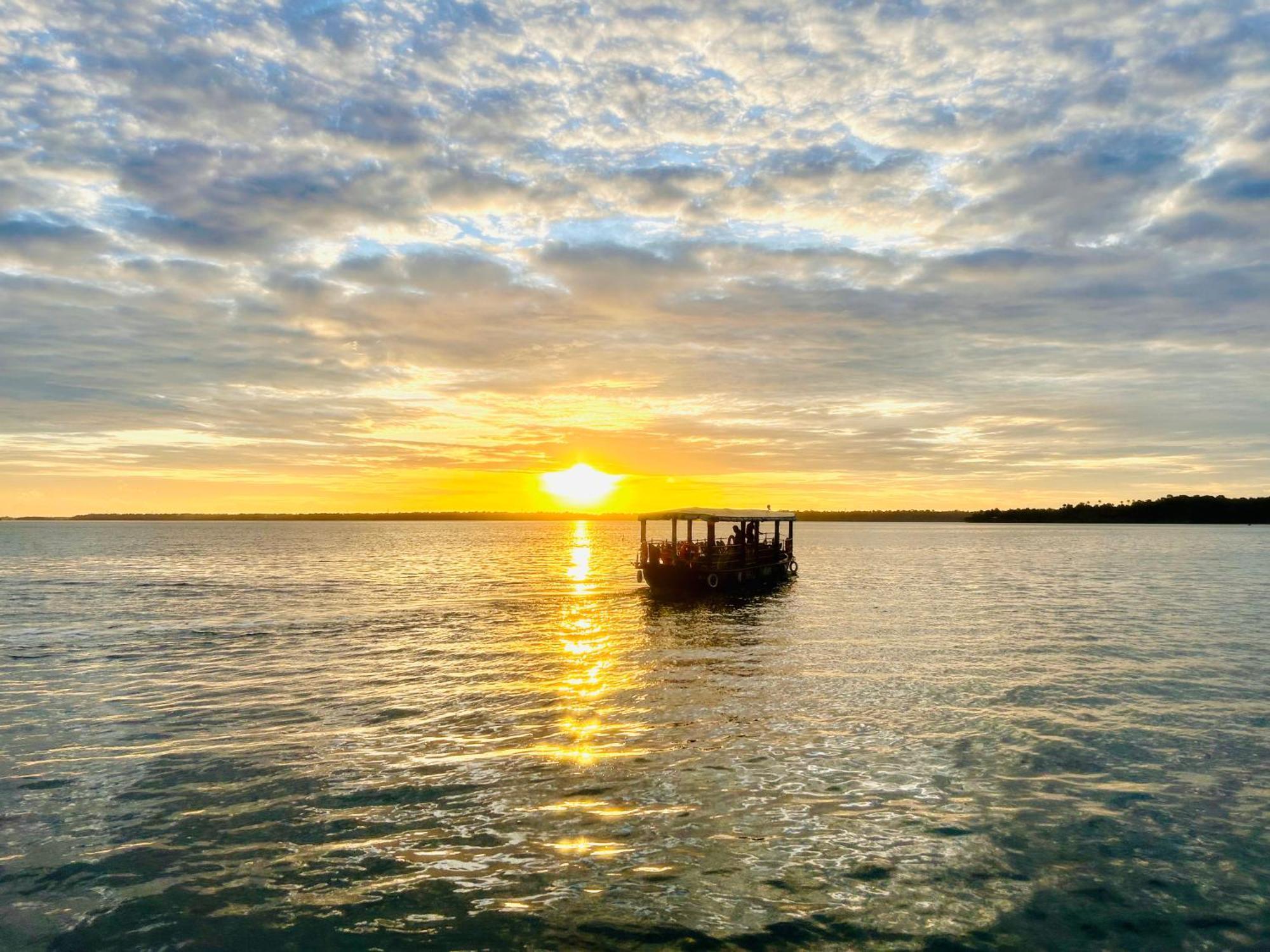 Riverrootsstays Mundrothuruth Dış mekan fotoğraf